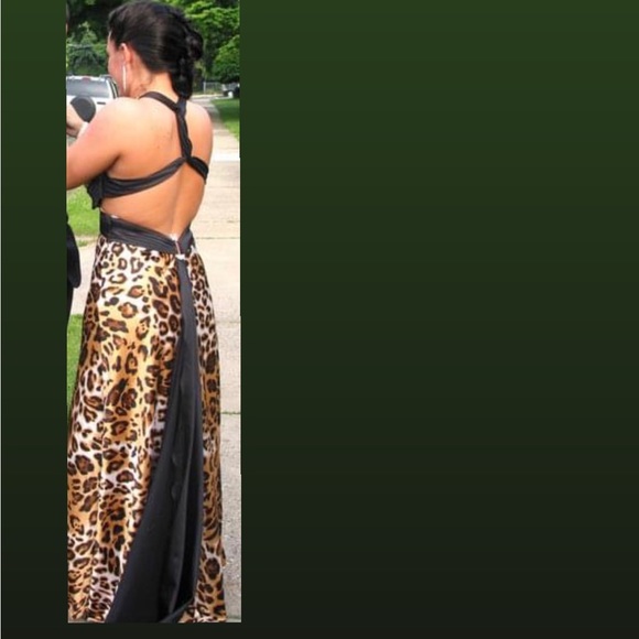 Cache leopard prom dress size 8 - Picture 2 of 4